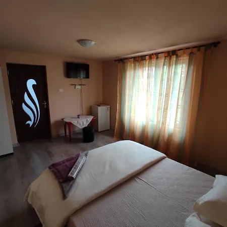 Casa Dugalie Guest house Berzasca